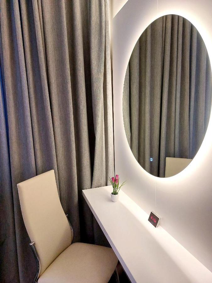 Swiss Plus Hotel Bihac Bagian luar foto