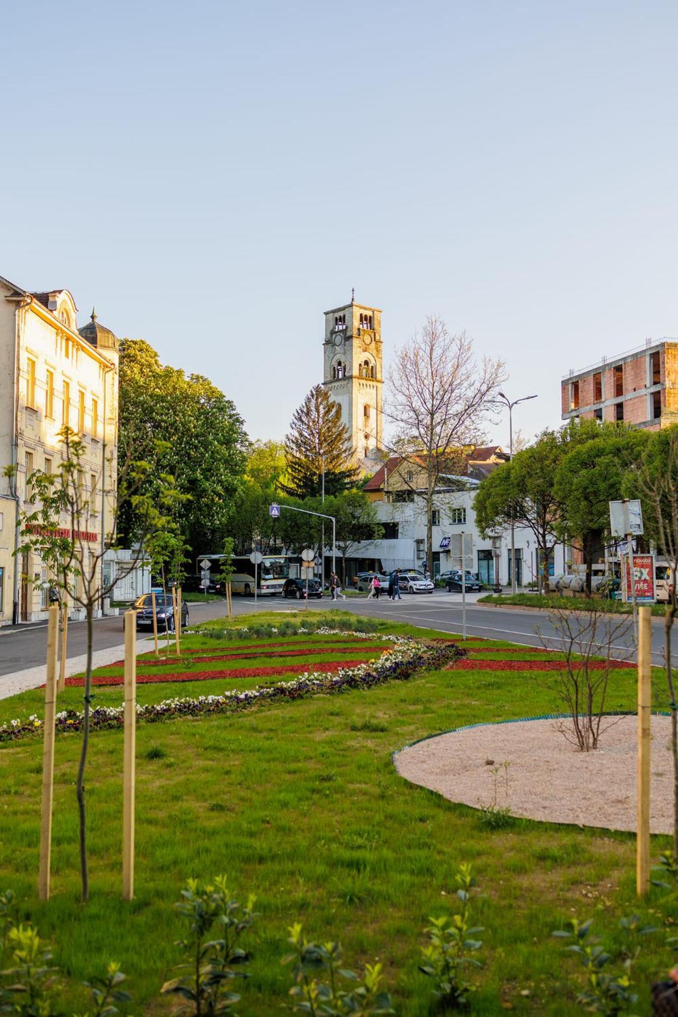 Swiss Plus Hotel Bihac Bagian luar foto