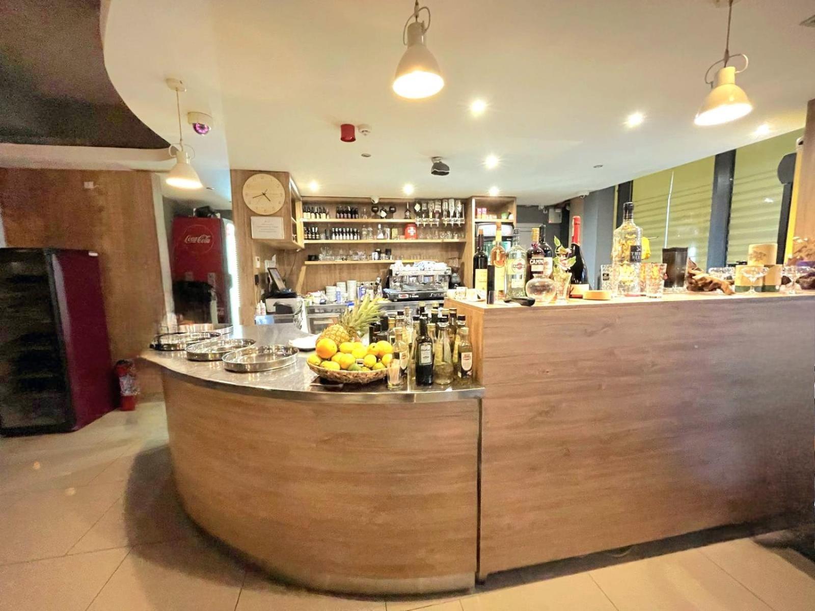 Swiss Plus Hotel Bihac Bagian luar foto