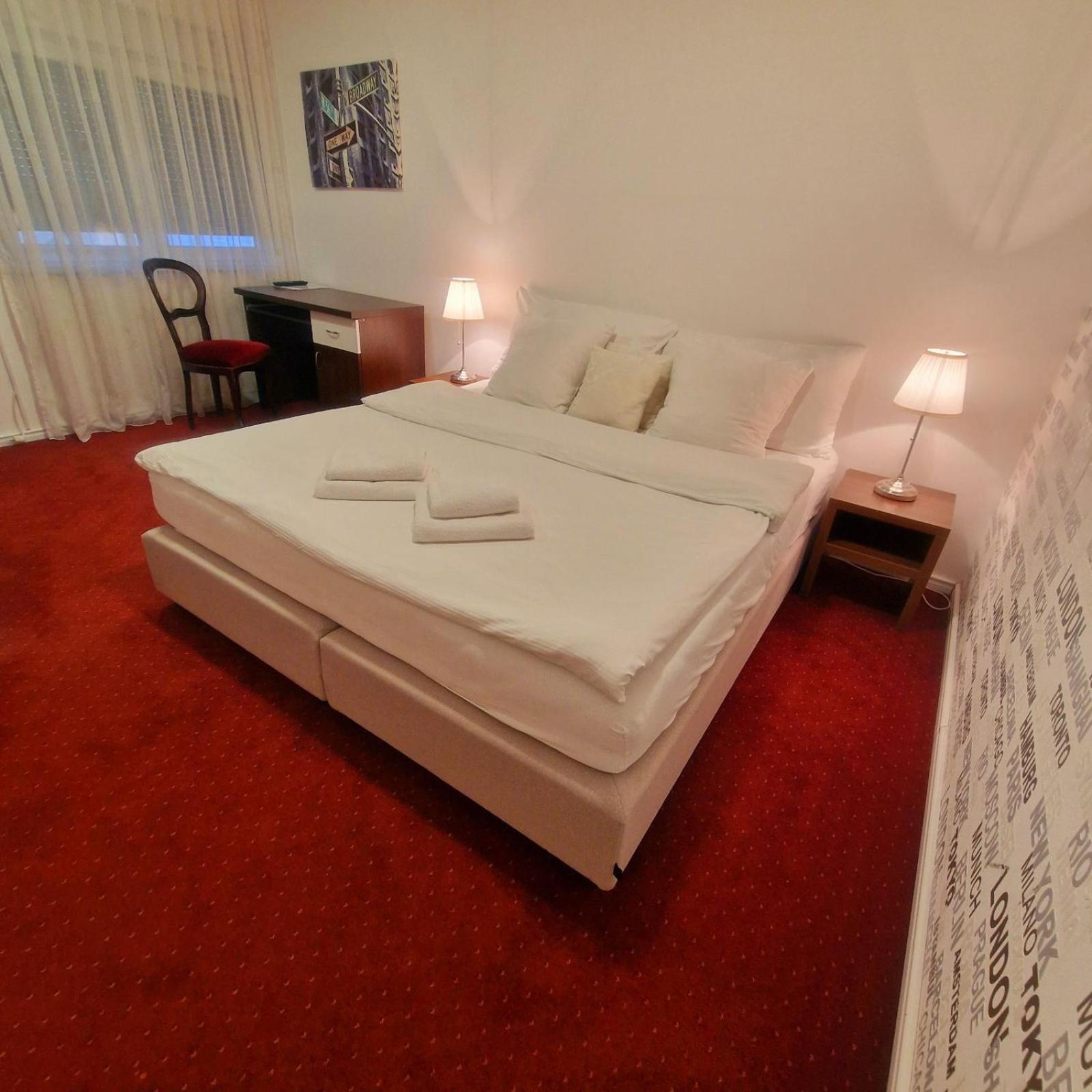 Swiss Plus Hotel Bihac Bagian luar foto